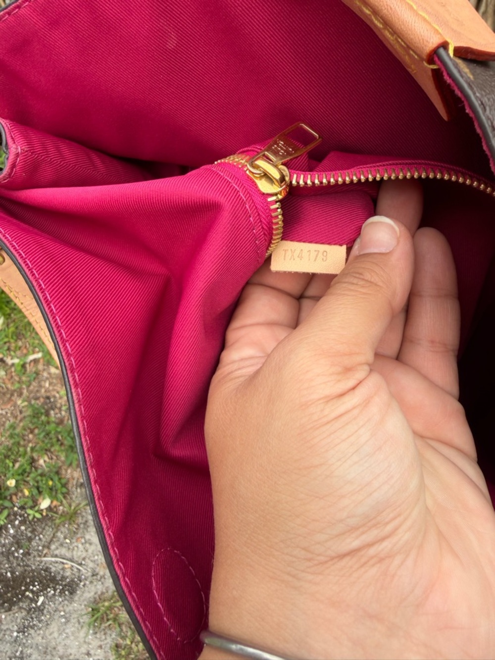 Authentic Louis Vuitton Graceful hobo Monogram Canvas Shoulder MM bag W/Dustcove - Picture 13 of 16